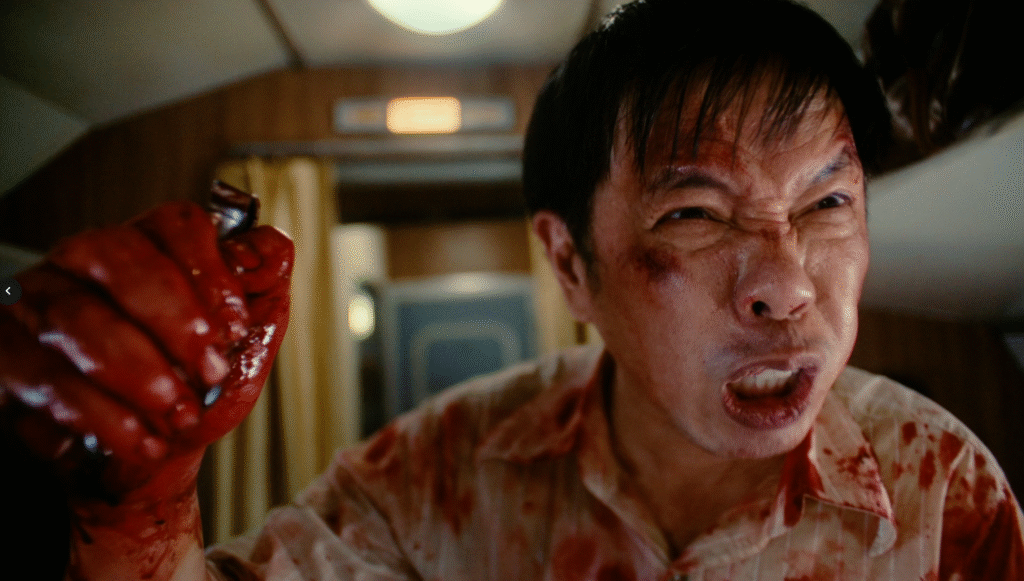 Thái Hòa trong vai Long (kẻ cầm đầu nhóm không tặc) - Trailer Tử Chiến Trên Không