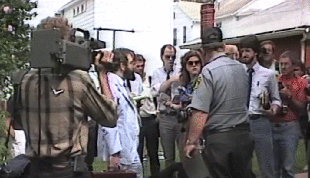 Từ điều tra hiện trường đến tâm điểm truyền thông