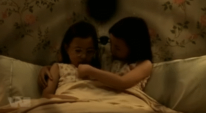 Review Alone (2007) – Bi kịch của tình thân không thể tách rời