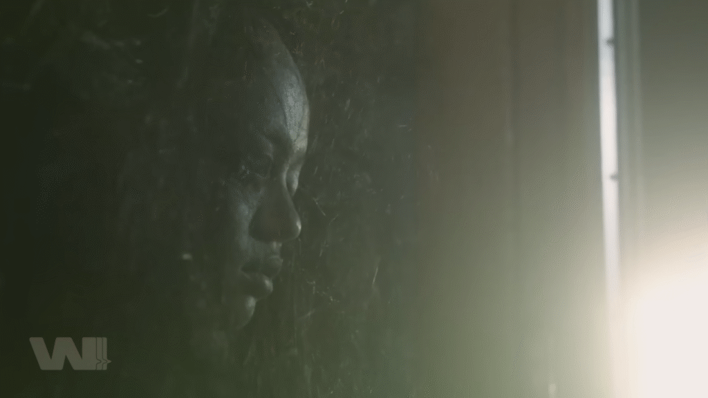 Thùng container kinh hoàng