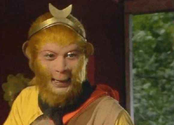 Vòng kim cô: không phải để nhục mạ, mà để kỷ luật cái tâm hoang dại.