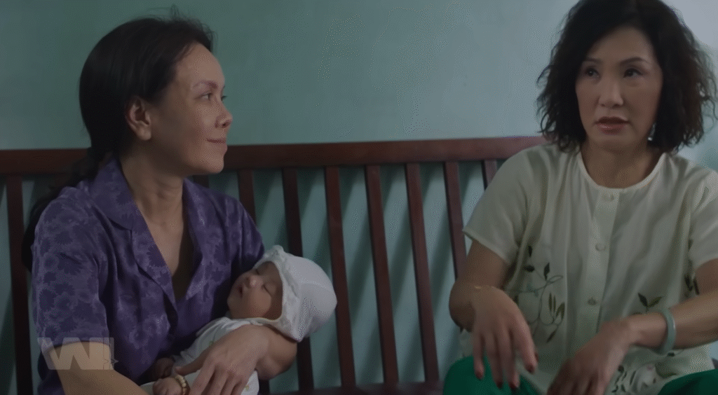 Cốt truyện: Hành trình của ba thế hệ