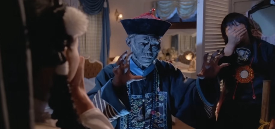 So sánh các nghi lễ trừ tà trong phim kinh dị Đông và Tây: Khác biệt từ đức tin đến văn hóa