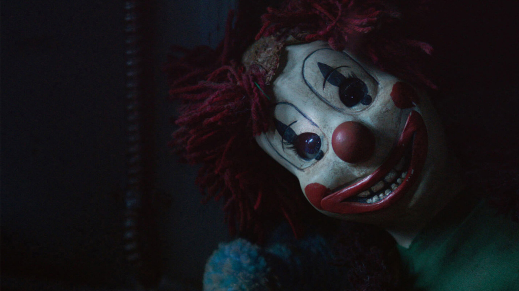 Búp bê hề – Poltergeist