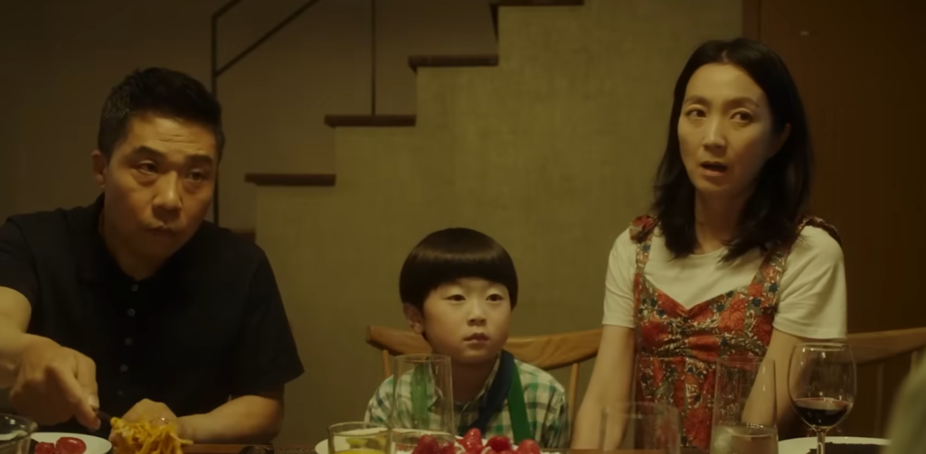 Bữa cơm tân gia kinh hoàng