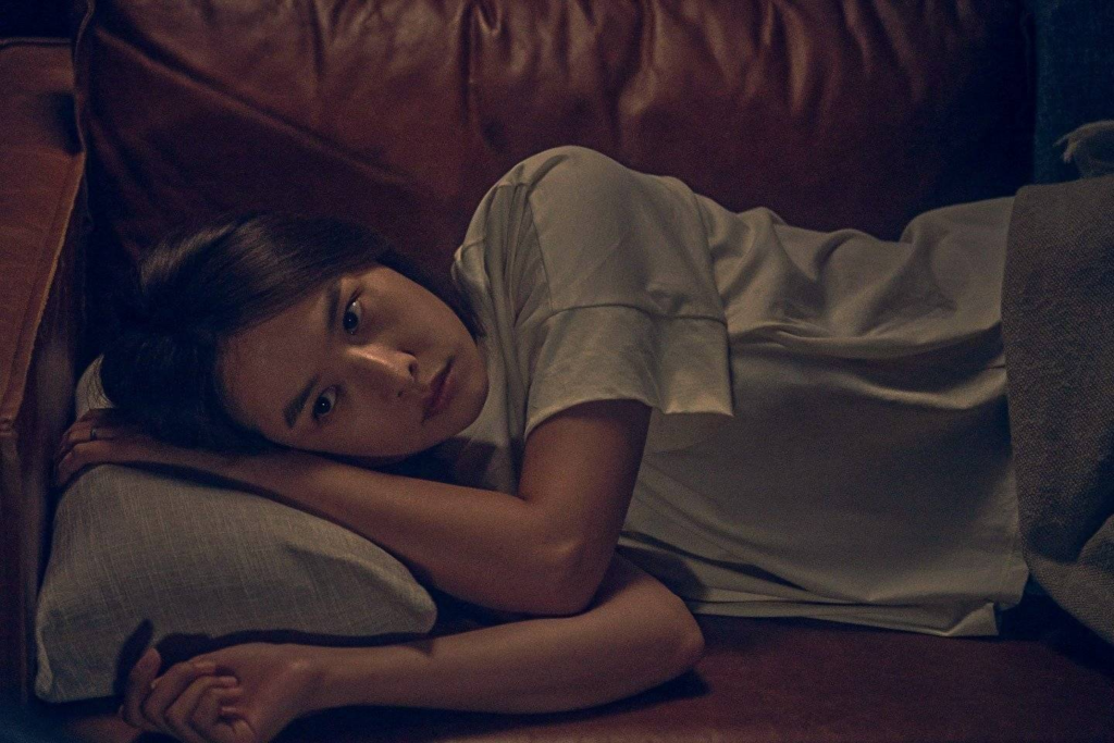 Review Ai oán trong vườn xuân (2022) – Biệt thự ma ám rợn người giữa Hàn Quốc