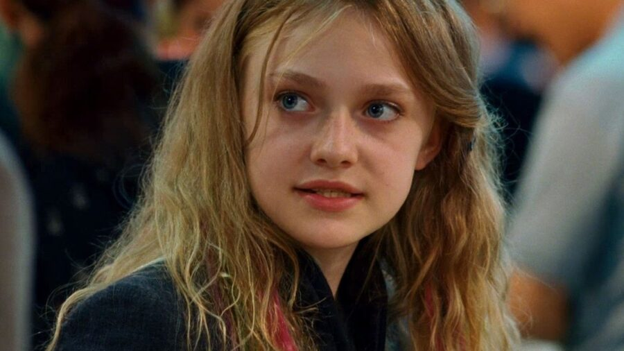 Cassie Holmes – Watcher nhỏ tuổi và mảnh ghép định mệnh