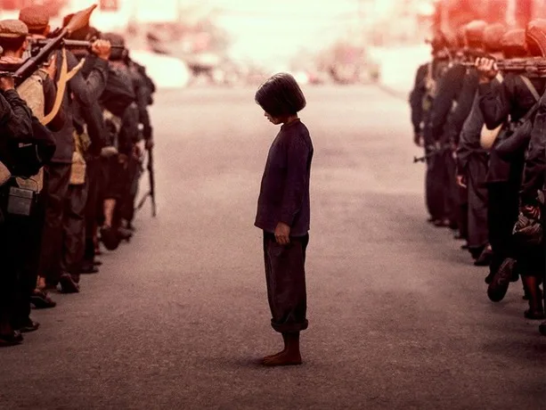 Tóm tắt + phân tích phim At First They Killed My Father