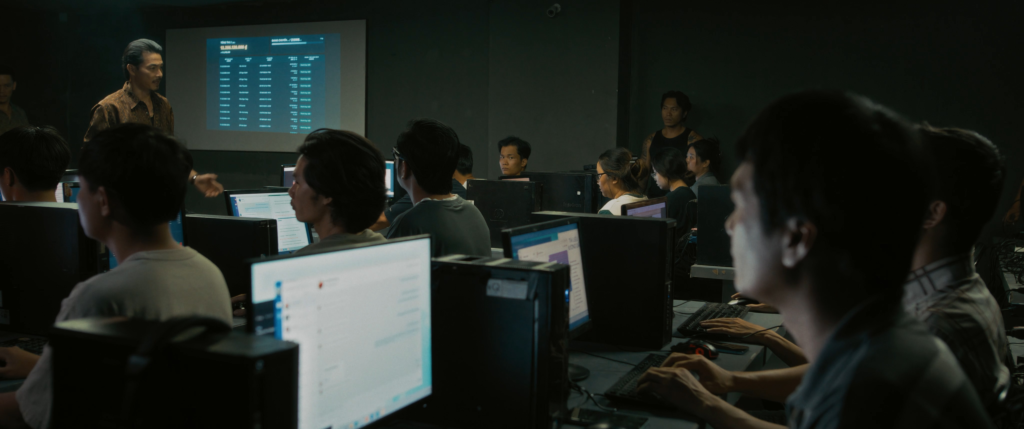 Tuấn lại bị lừa sang một khu tự trị tại Campuchia, nơi tồn tại những trại lừa đảo khét tiếng.