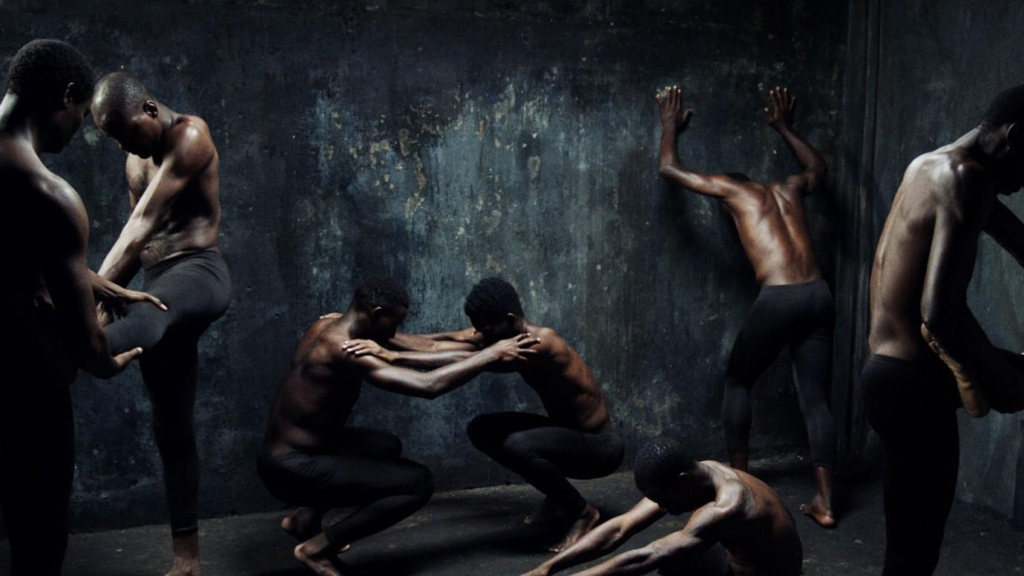 Vị 2021 – khi nghệ thuật va vào thuần phong mỹ tục