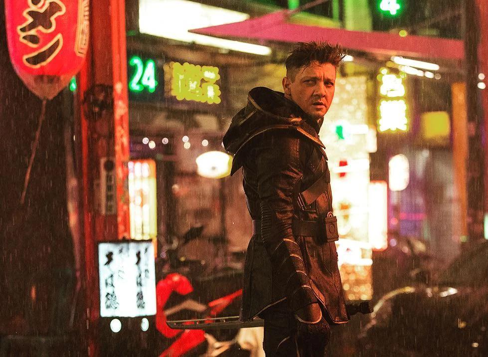 Hawkeye và gánh nặng của kẻ sống sót — Avengers: Infinity War và Endgame