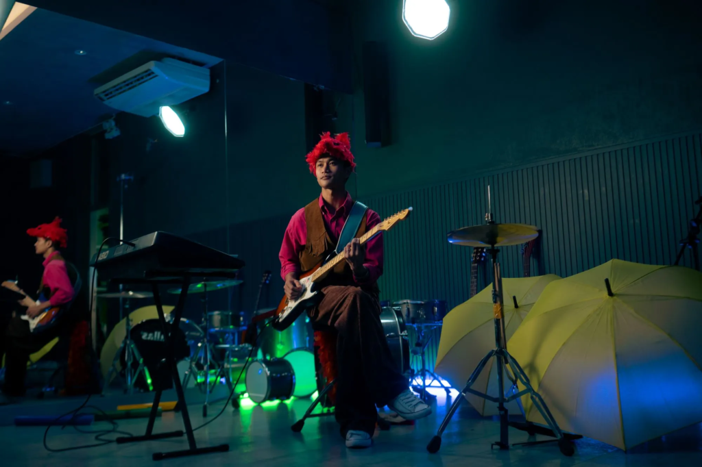 Âm Nhạc — Kỷ Lục OST Và Những Ca Khúc Đáng Nghe Riêng