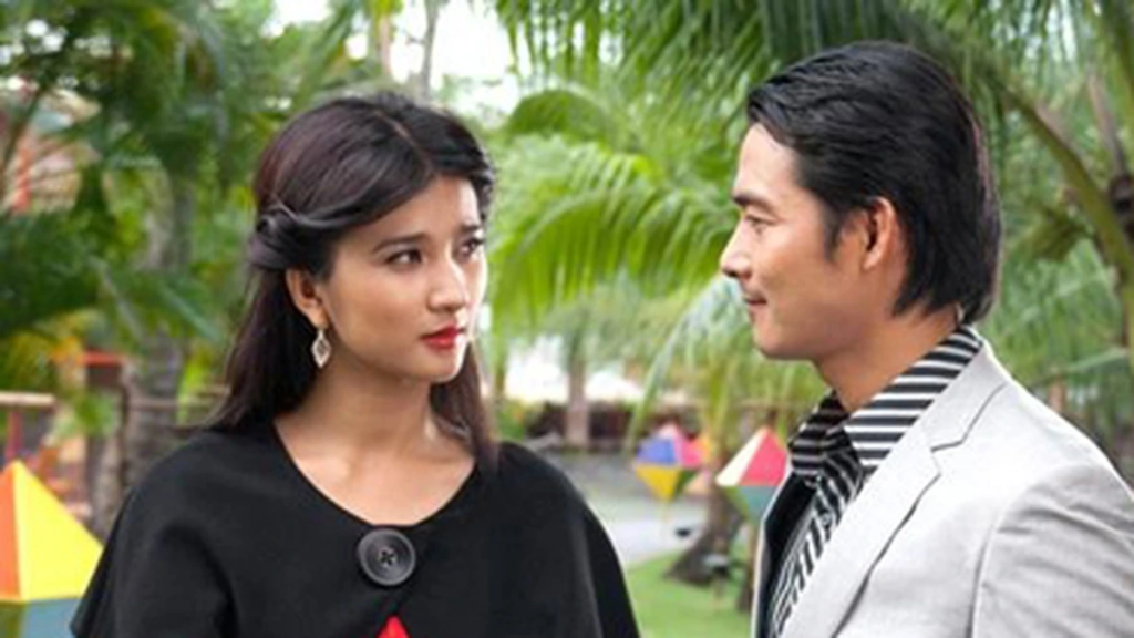 Hạng D: Cát nóng (2012) và câu hỏi không có lời đáp